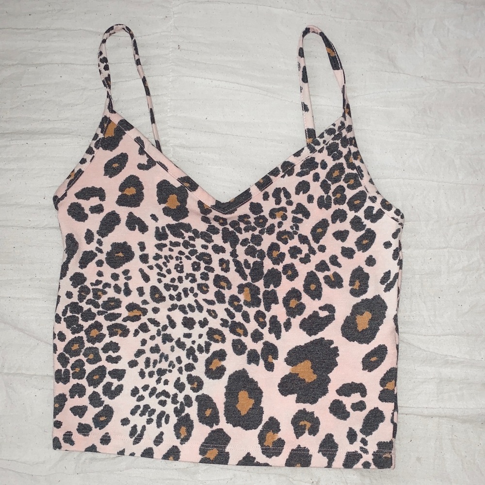 Pink cheetah print cropped tank